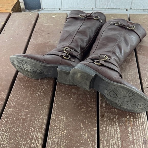 Brown Knee-High Boots - Picture 5 of 6